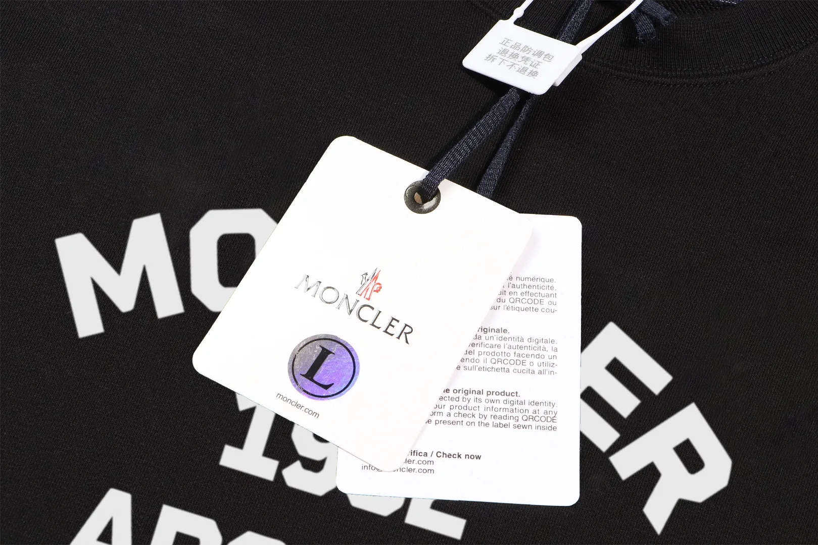 📦 📦 【 In Stock】 〖 𝐌𝐎𝐍𝐂𝐋𝐄𝐑~ 〗 440g 2025 T ， ， Premium Breathable Same Style ：Black White Size：S M L XL 2XL